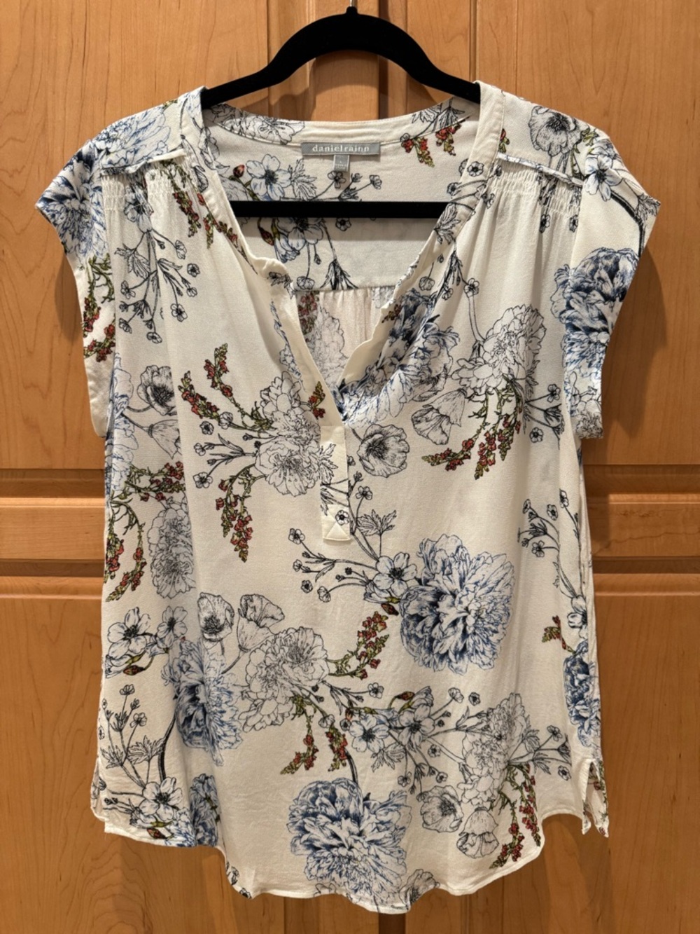 Daniel Rainn Tunic Size Large